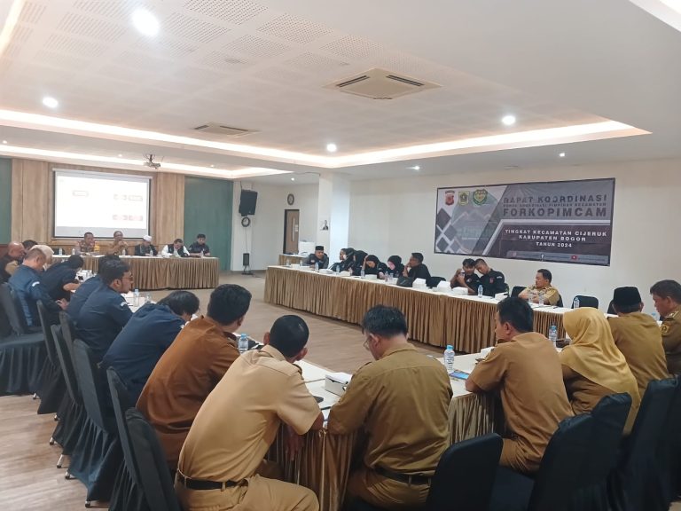 Pemilih di Atas 85 Persen, Kades dan PPS di Cijeruk Bakal Terima Reward dari Camat
