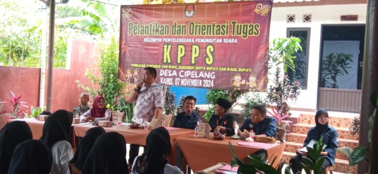 117 Anggota KPPS Desa Cipelang Dilantik, Ditekankan Jaga Netralitas demi Suksesnya Pilkada 2024