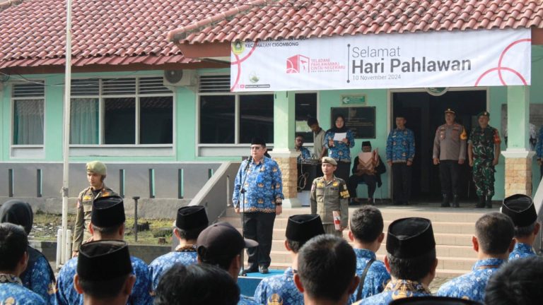 Forkopimcam Cigombong Gelar Upacara Khidmat Peringati Hari Pahlawan 2024