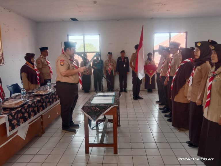 Camat Cigombong Lantik Mabigus Pramuka, Tingkatkan Peran Kepala Sekolah