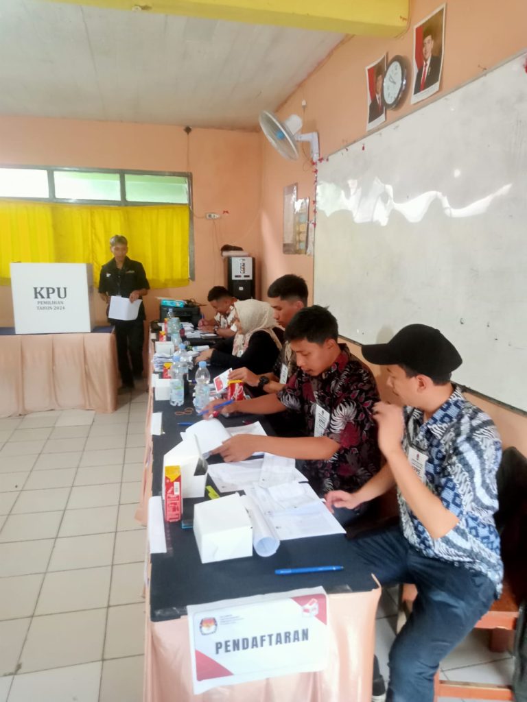 Warga Desa Caringin Antusias Gunakan Hak Pilih di Pilkada 2024