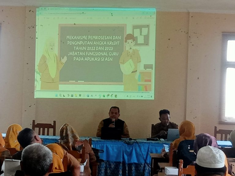 Rapat Kepala Sekolah dan Guru PNS di Kecamatan Ciawi