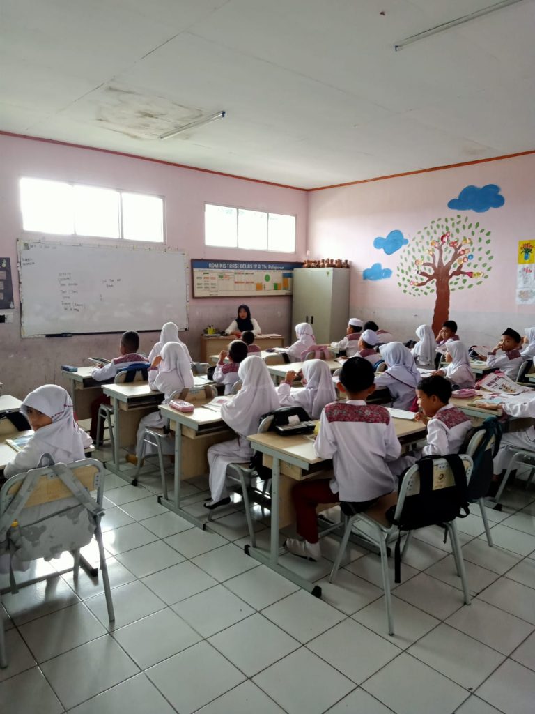 SDN Cimande 01 Masih Kekurangan Meubelair dan Belum Memiliki Perpustakaan