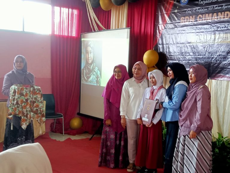 Pelepasan Siswa Kelas 6 SD Cimande 01 Dibuka dengan Upacara Adat Sunda