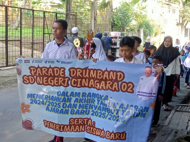Pelepasan Siswa Kelas 6 SD Cinagara 02 Dimeriahkan Pawai Jalan Kaki dan Marcing Band