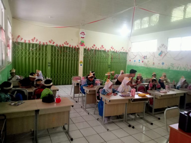 Hari Pertama Masuk Sekolah, Siswa Kelas 1 Mulai Ikuti Masa Pengenalan Lingkungan Sekolah