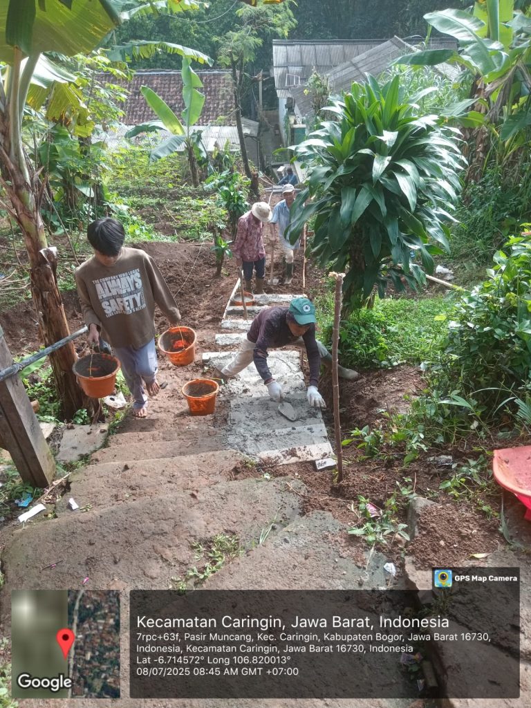 Pemdes Muara Jaya Bangun Jalan Lingkungan di Dua RT Kampung Suka Maju