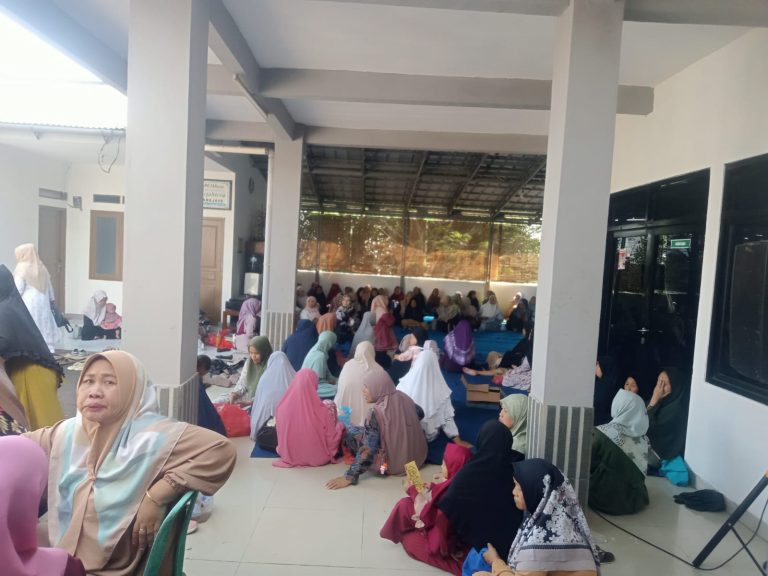 Sambut HUT RI ke-80 dan Hari Jadi Desa ke-40, Pemdes Muara Jaya Gelar Jalan Sehat dan Takbir Akbar
