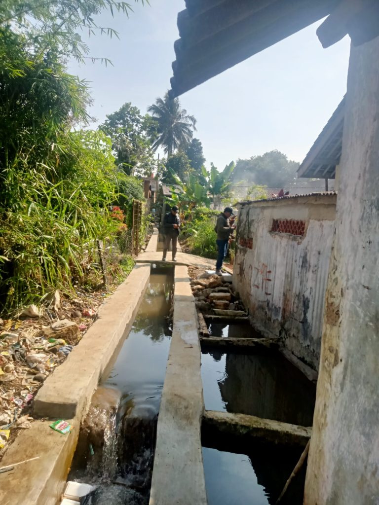 Pembangunan Saluran Irigasi di Kampung Cinagara Rt 01/03 Desa Cinagara