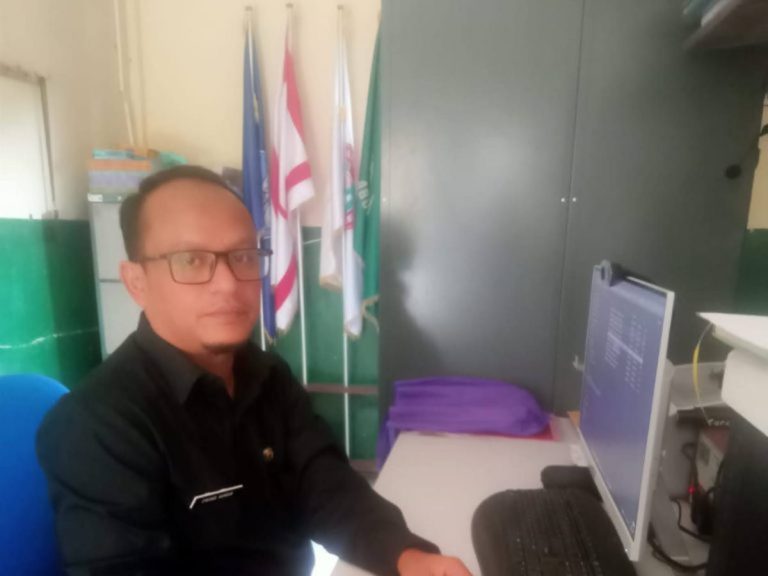 SDN Curugdengdeng Terima Bantuan Alat Olahraga dari Dispora Kabupaten Bogor