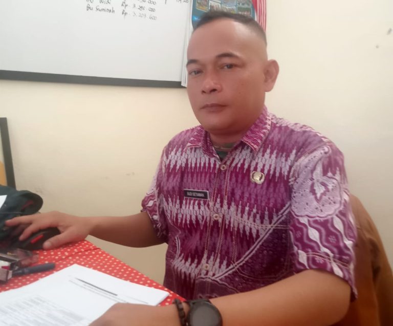 SDN Pasir Buncir Terima Bantuan 15 Item Perlengkapan Olahraga