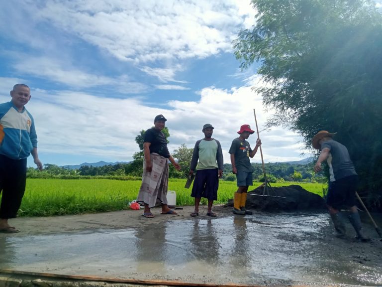 Program Samisade Direalisasikan di Kampung Cinagara RT 01/04 Desa Cinagara