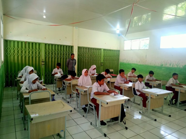Hari Ketiga Ujian Sekolah SDN Selaawi, 43 Siswa Antusias Ikuti Ujian