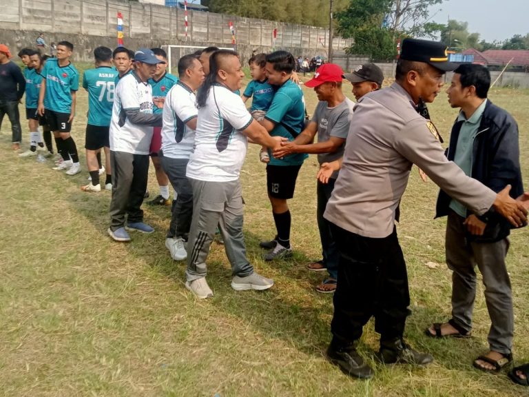 Media Sosial dan Perubahan Gaya Komunikasi Masyarakat Modern