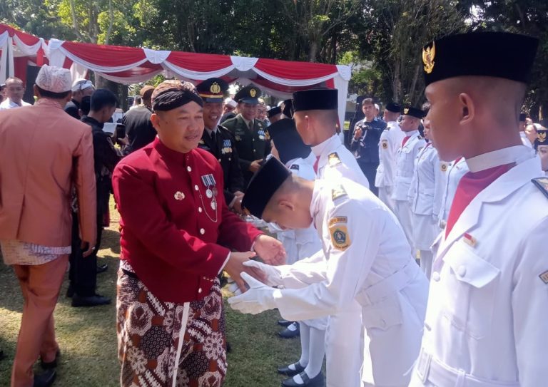 Kecamatan Caringin Gelar Upacara HUT ke-81 Kemerdekaan RI di Kinasih